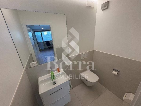 Bureau au centre de Fully à louer 6