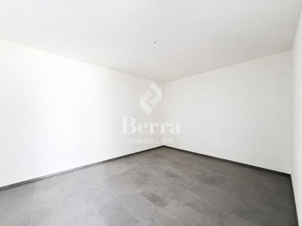 Spacieuse villa contigüe neuve disponible de suite 9