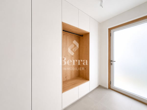 Spacieuse villa contigüe neuve disponible de suite 3