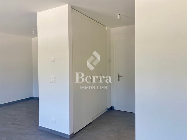 Grand studio neuf de 45m2 à louer ! 5