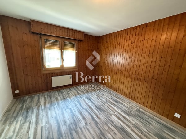 3.5 pièces rénové, grand balcon sud-ouest et vue dégagé 5