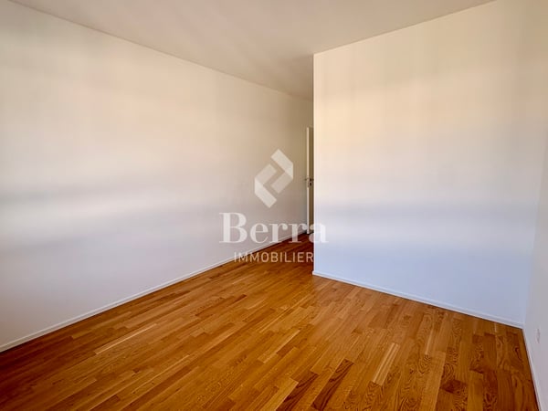 2.5 pièces neuf ! Disponible de suite 8