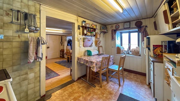 Charmante villa de deux appartements au formidable potentiel 2