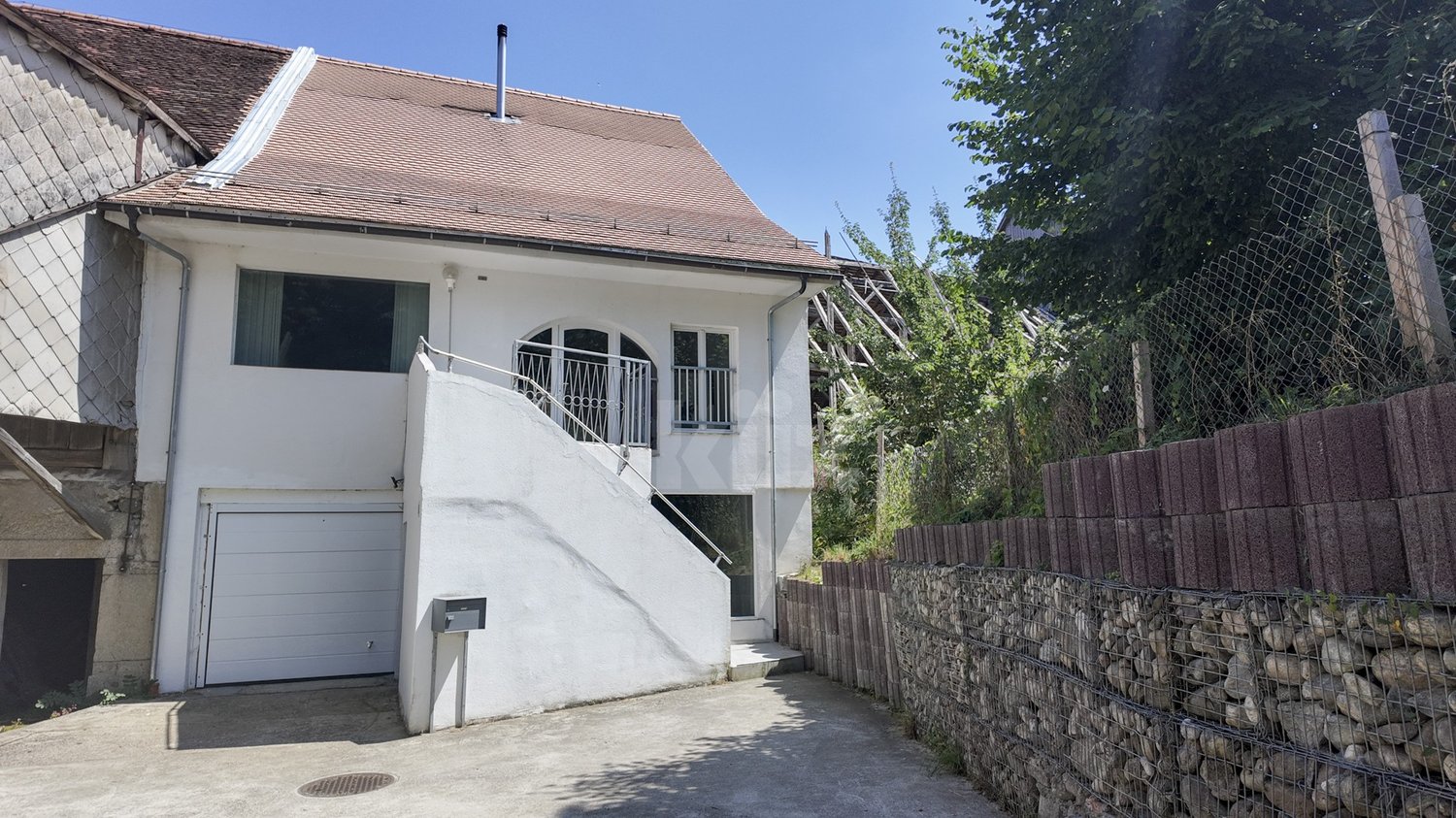 Immobilie in Forel-sur-lucens - Charmante maison avec jardin et potentiel d'aménagement - Bild 0