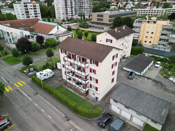 Lot de deux appartements de 2 et 4 pièces 1