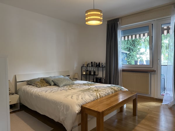 Bel appartement avec grand balcon dans petit immeuble 9