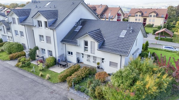 Belle maison avec terrasses 1