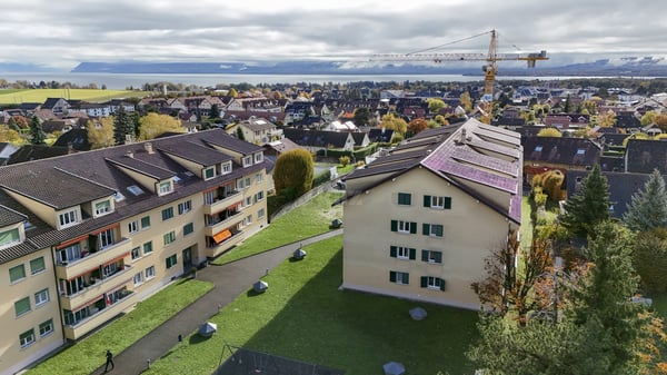 Au calme, spacieux trois pièces avec potentiel 12