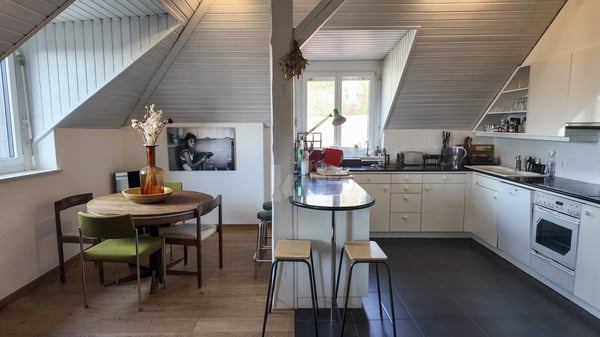 Rare! Bel appartement au centre-ville 3