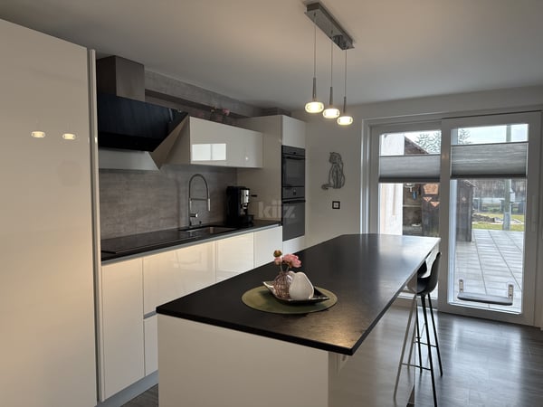 Charmante maison de 3 appartements avec jardin et piscine 3