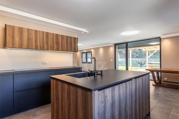 Belle maison familiale rénovée avec grand jardin 2