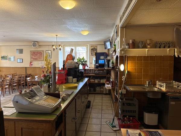 Charmante maison au calme avec un fort potentiel 12