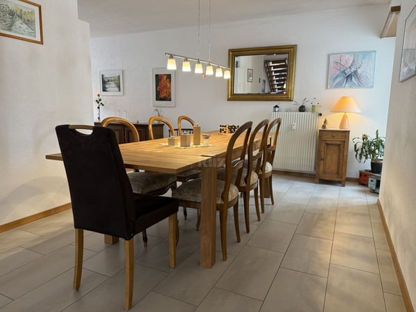 Immeuble de rendement idéalement située au centre du village 6