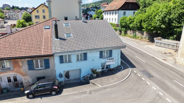 Belle maison villageoise 1