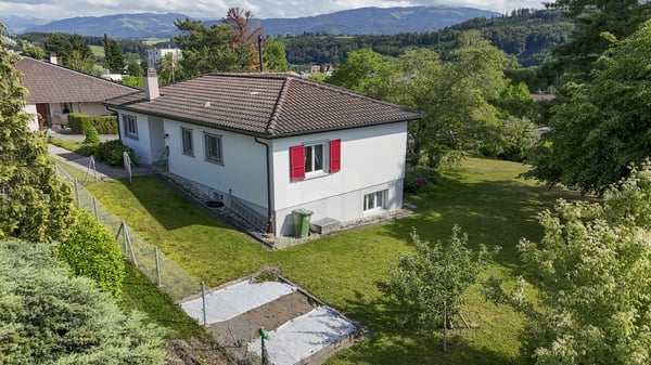 Villa au calme idéalement située 10