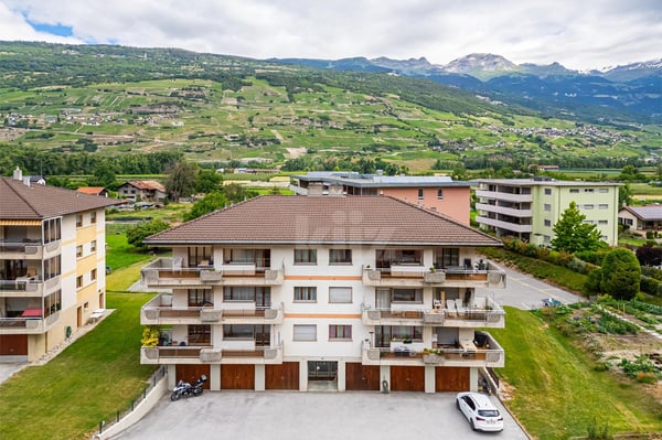 Superbe appartement avec balcon et vue montagne 11