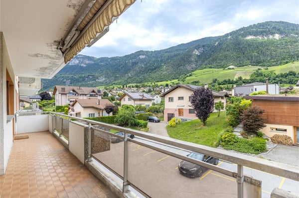 Superbe appartement avec balcon et vue montagne 5