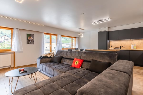 Superbe appartement avec balcon et vue montagne 1