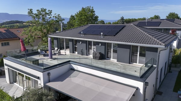 Magnifique appartement avec grande terrasse et vue dégagée 12