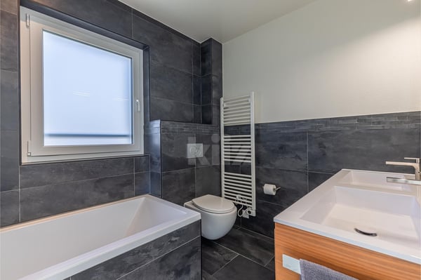 Belle maison contemporaine avec jardin et deux terrasses 11