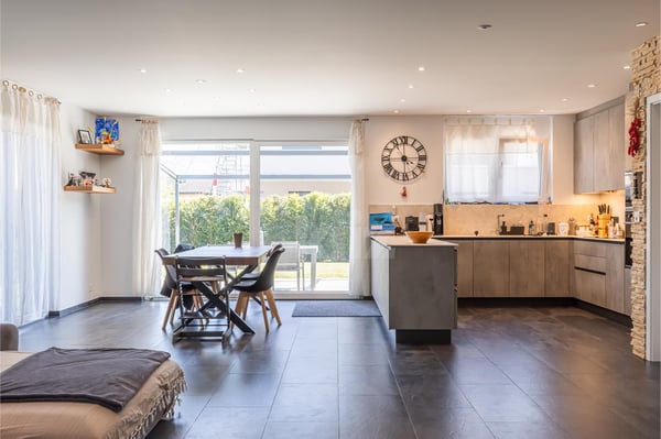 Belle maison contemporaine avec jardin et deux terrasses 2