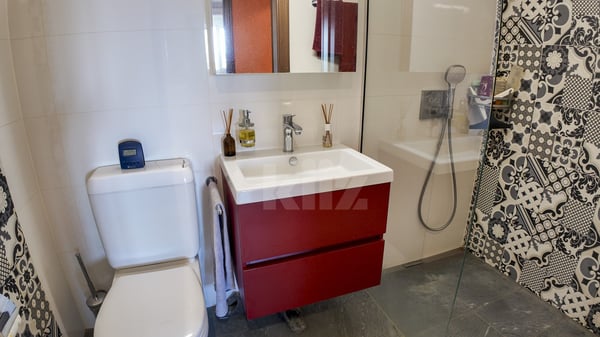 Bel appartement au 2eme étage avec balcon et ascenseur 9