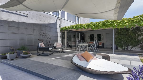 Villa lumineuse avec jardin dans un cadre calme et verdoyant 3