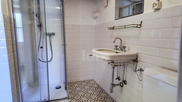Idyllique maison du 19e rénovée avec goût, objet unique 8