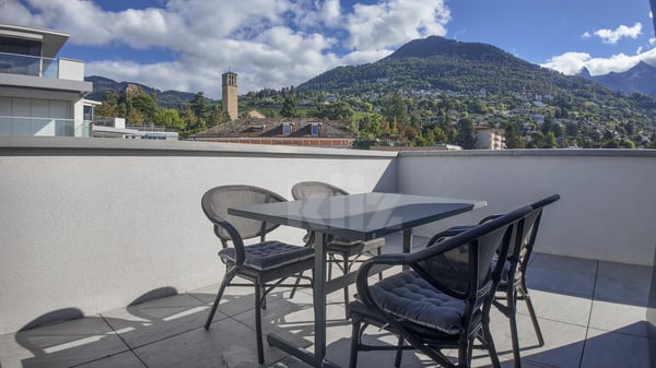 Magnifique attique avec grande terrasse et vue sur le lac 6