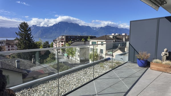 Magnifique attique avec grande terrasse et vue sur le lac 5
