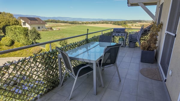 Superbe duplex sous les toits avec balcon 3