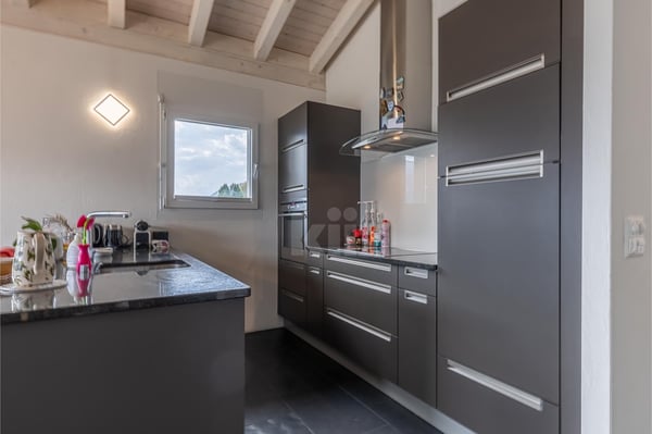 Bel appartement avec grand balcon et vue sur la plaine 4