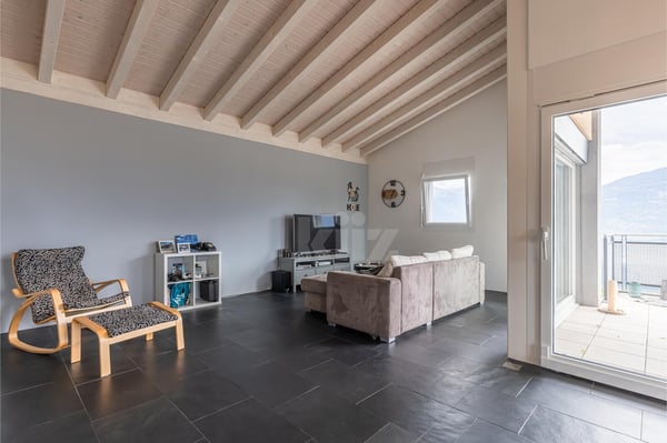 Bel appartement avec grand balcon et vue sur la plaine 3