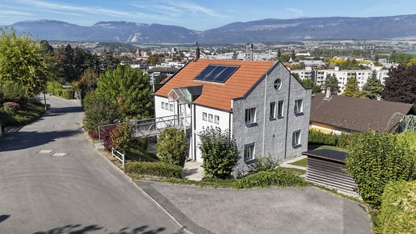 Charmante maison avec jardin et terrasse couverte 12