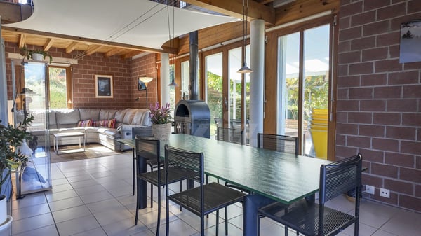 Charmante maison avec jardin et terrasse couverte 2