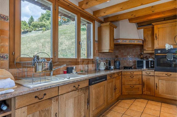 Beau chalet avec vue imprenable et studio indépendant 5
