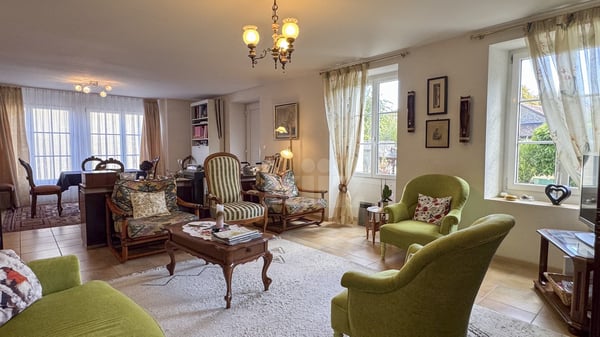 Charmante maison de deux appartements 9