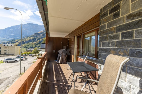 Appartement avec balcon et vue dégagée au pied des pistes 10