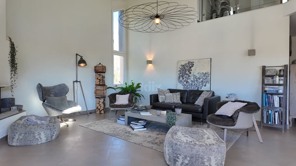 Superbe duplex avec terrasse et vue dégagée 2