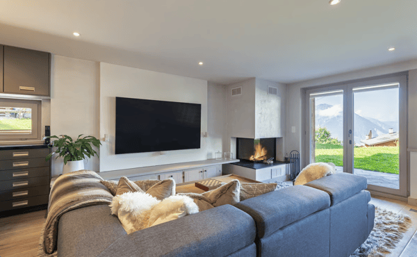 New build garden apartment moments from Medran 5