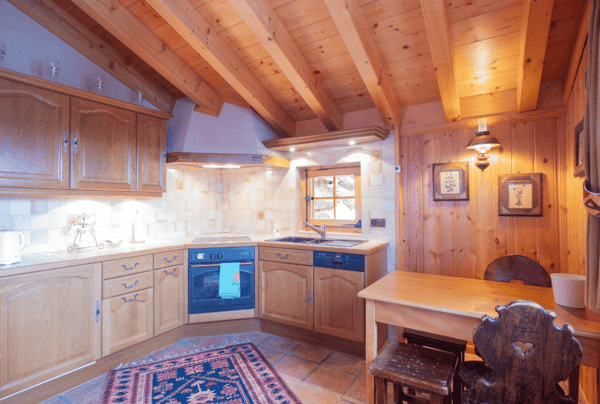 Two chalets with distinctive character, offering epic views over the mountains and valley. 5