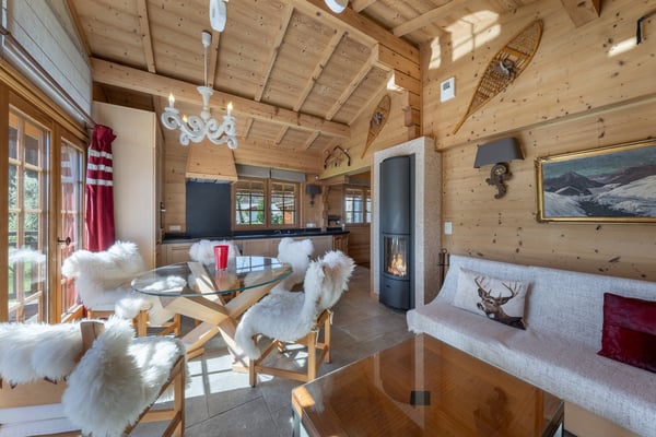 Propriété d'exception de deux chalets indépendants avec studio, face au Mont-Blanc 8
