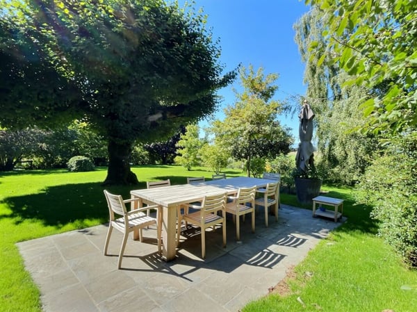 Spacieux 1.5p au calme dans une maison de Maître ! 7