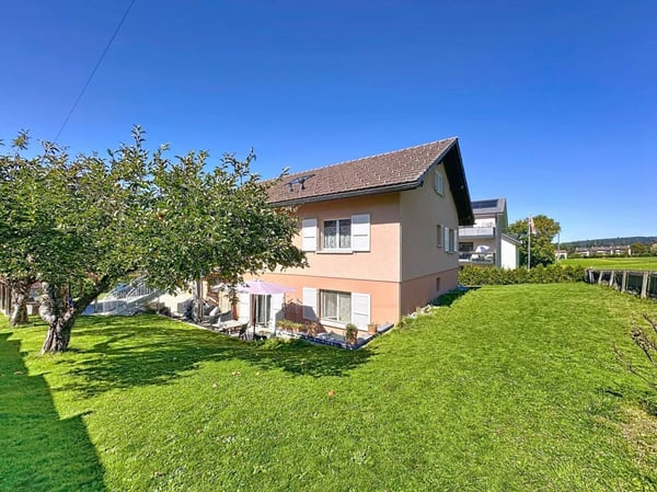 Villa de 2 appartements à Palézieux 1