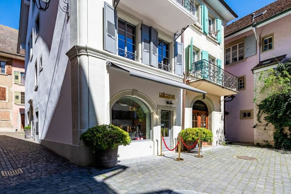 LUTRY - Un lieu unique au coeur du Bourg | Résidentiel, commercial ou boutique-hôtel 13