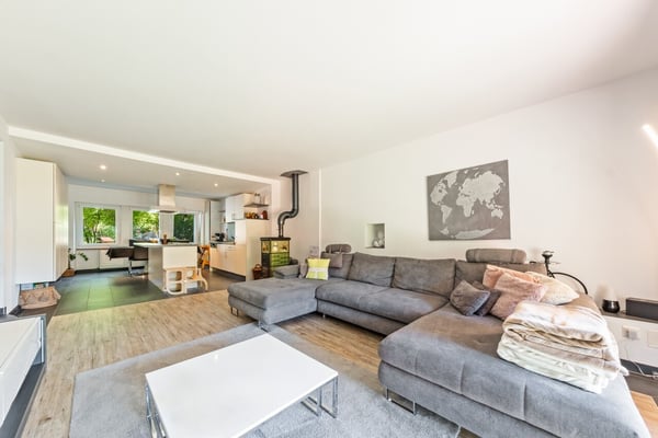 APPARTEMENT RÉNOVÉ AVEC JARDIN - AU CALME - 3-4 PARKINGS - EXCLUSIVITÉ 5