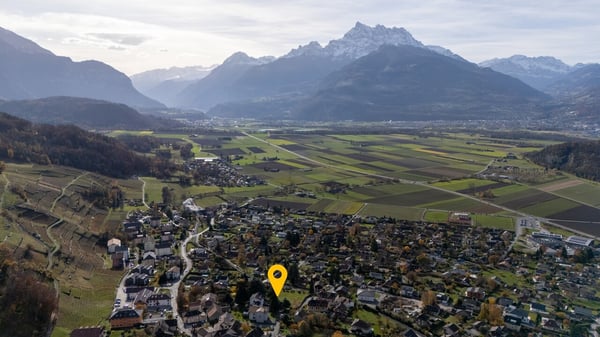 TERRAIN À BÂTIR ~2'083m2 = ~CHF 336.-/m2 / PERMIS EN FORCE 2 VILLAS 7