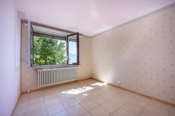 VILLA DE 3 APPARTEMENTS - VUE LAC IMPRENABLE - BIEN RARE - EXCLUSIVITÉ 8