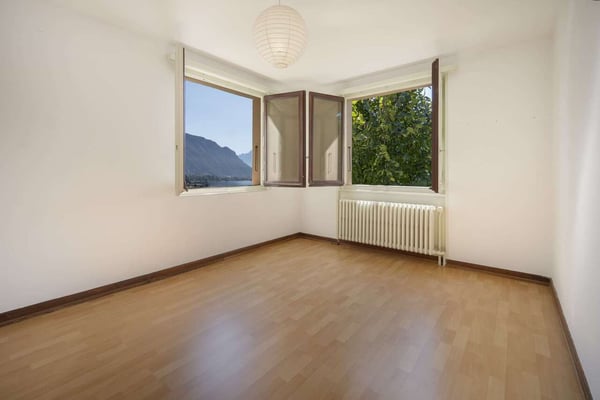 VILLA DE 3 APPARTEMENTS - VUE LAC IMPRENABLE - BIEN RARE - EXCLUSIVITÉ 7