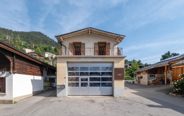 IMMEUBLE MIXTE CENTRÉ - LOCAL COMMERCIAL + APP 3,5 PCES - EXCLUSIVITÉ 1